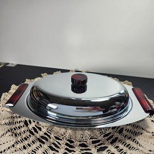 Gourmates by Glo-Hill Covered Dish with Bakelite Handles and Knob Servin…